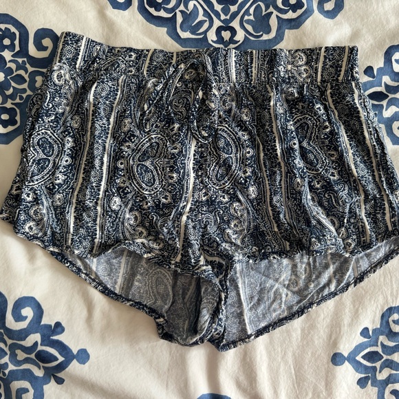 Abercrombie Nautical Flowy Shorts - Picture 1 of 2
